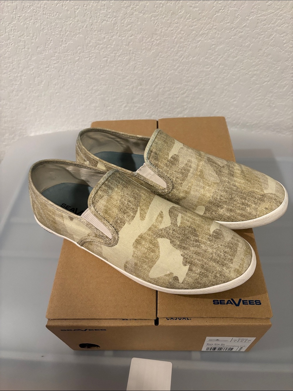 SeaVees Baja Slip On Cream Saltwash Camo SZ 9 Herringbone Twill sneakers casual
